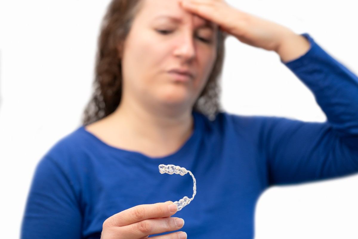 What to Do If Your Invisalign® Aligner Cracks or Goes Missing